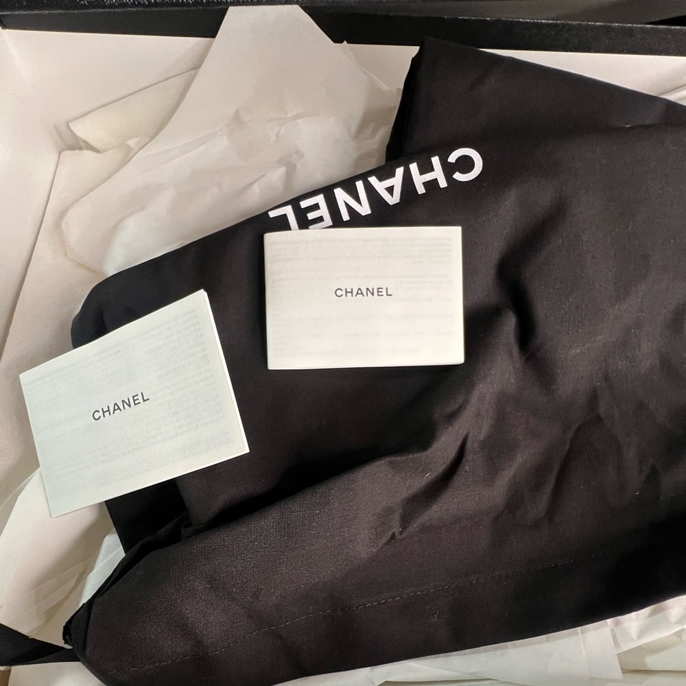 CHANEL shoe empty box - Picture 10 of 12